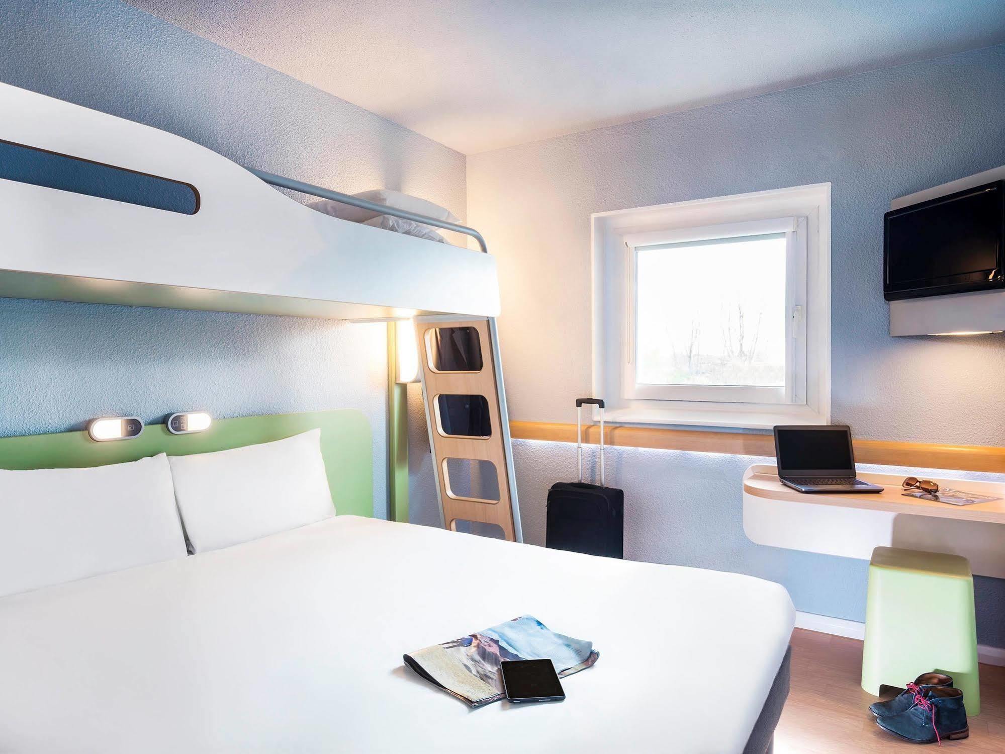 Ibis Budget Cergy St Christophe Kültér fotó