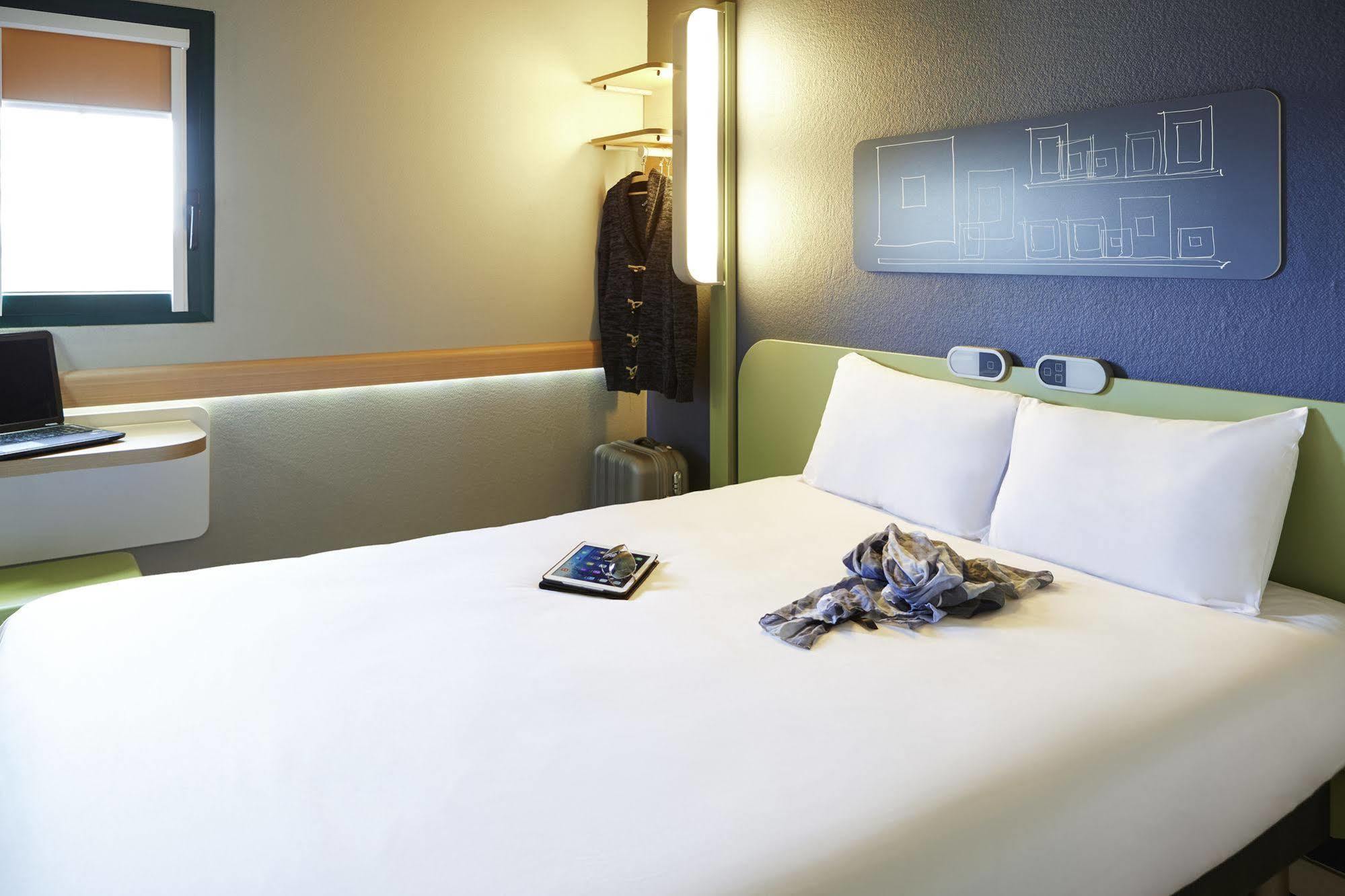 Ibis Budget Cergy St Christophe Kültér fotó